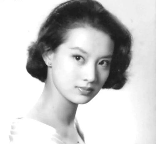 张什么敏明星,从银幕女神到时尚达人，她的人生传奇